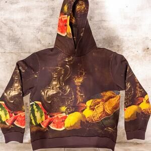 Denim Tears Baroque Still Fruit Painting
Hoodie [MEDIUM]